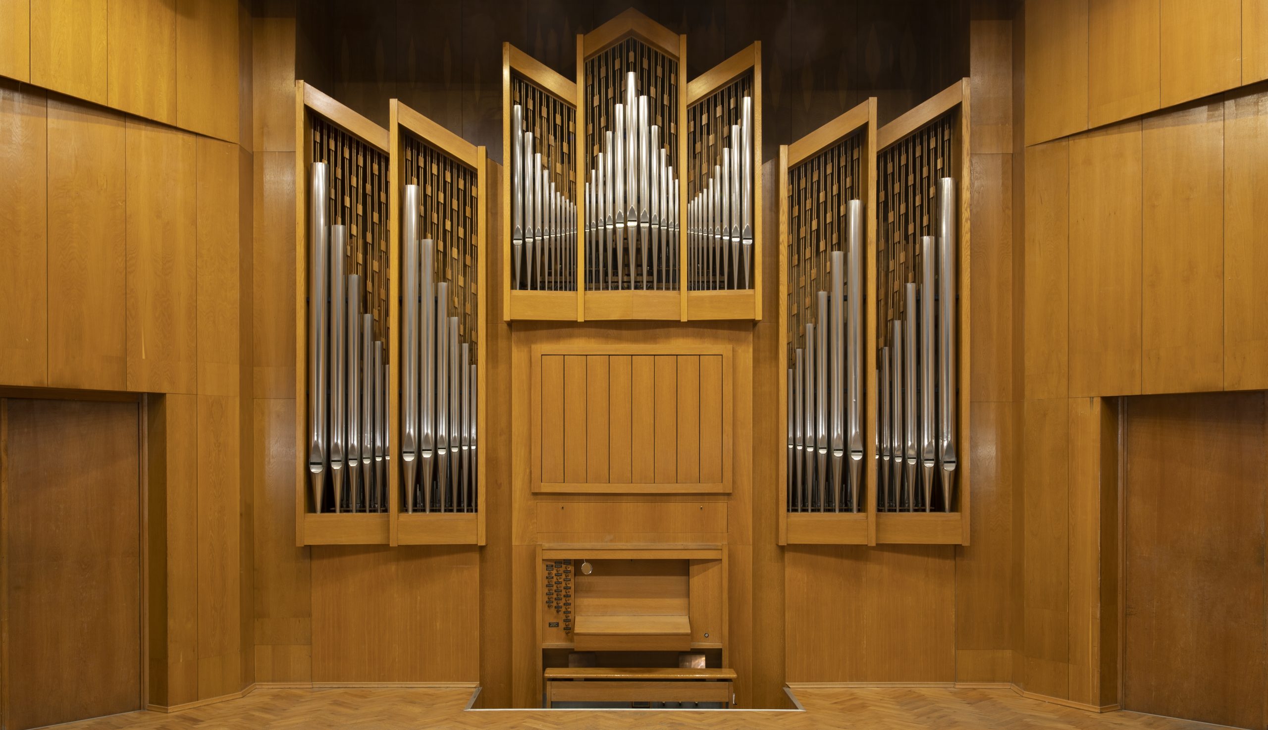 organ_fullscr-scaled.jpg