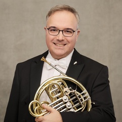 6. Frank Demmler圆号.jpg